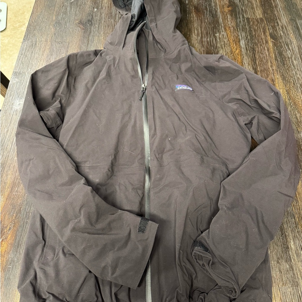 Patagonia Women’s Hooded Raincoat